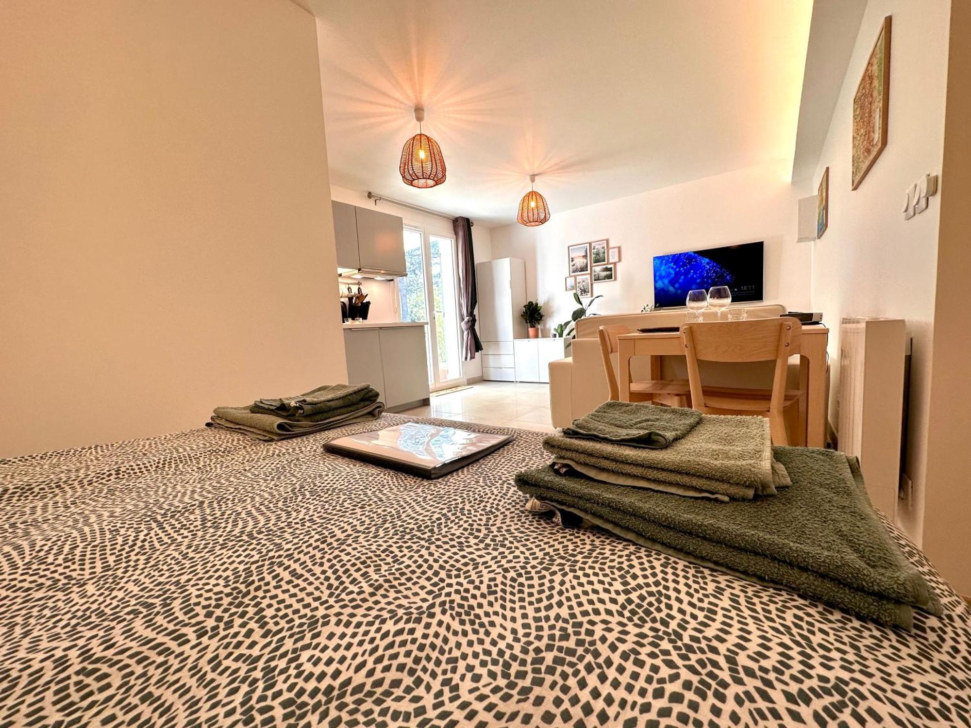 Apartment Paisible Neuf En Lisiere De Foret *